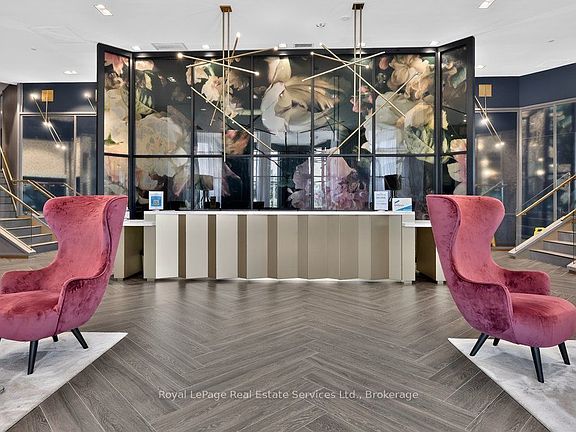 2nd image of 405 Dundas St W #332