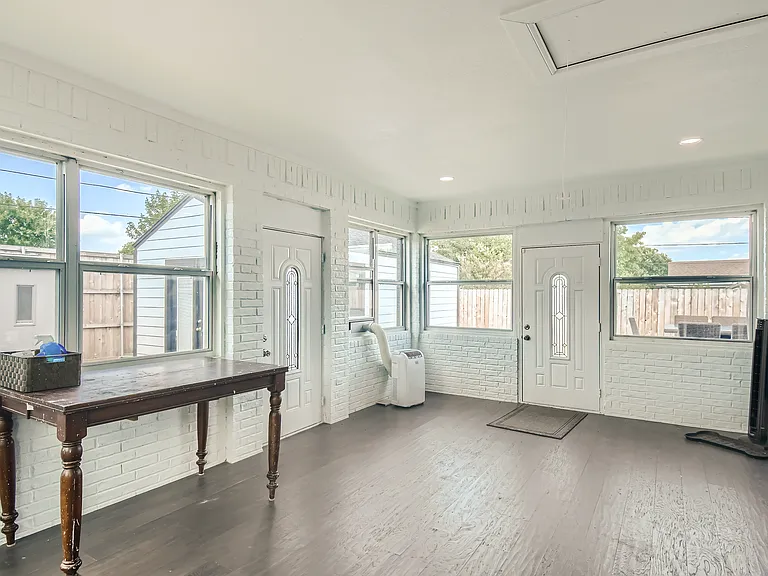 1905 Greenbrook Dr — Photo 27