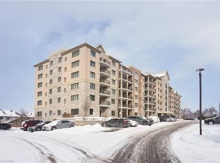 778 Laurelwood Dr #305, Waterloo, ON N2V 0G3