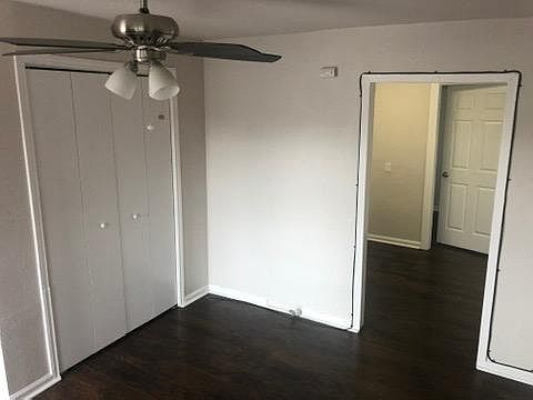 3rd image of 1529 N Walters #5