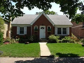 229 N Elm Ave photo 1