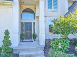 12508 Pembroke Ln, Leawood, KS 66209
