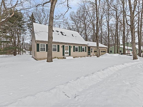 2nd image of 199 Oak Circle