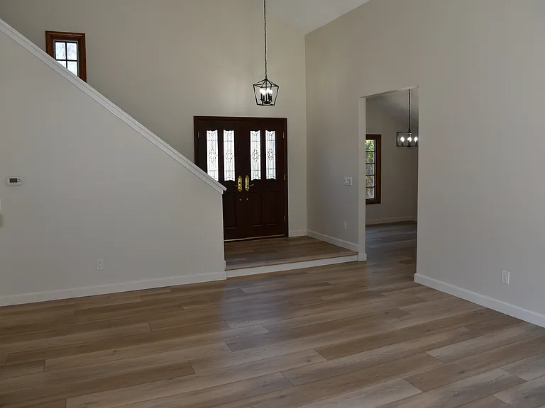 10575 Canyon Lake Dr — Photo 5