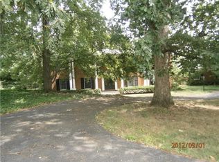 9270 Old Indian Hill Rd, Cincinnati, OH 45243