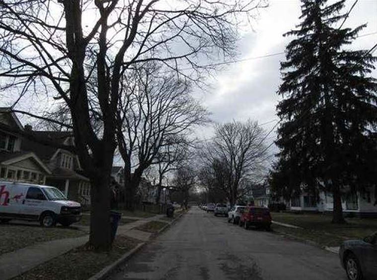 2nd image of 3629 Hoiles Ave