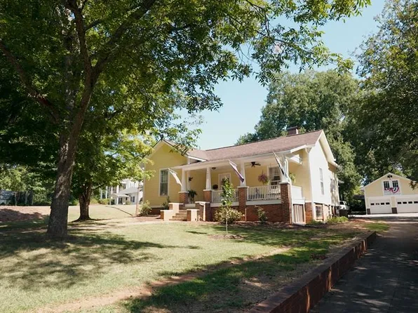 1008 N Main St, Abbeville, SC 29620