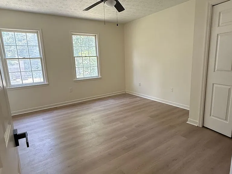 208 Highland Park Drive — Photo 15