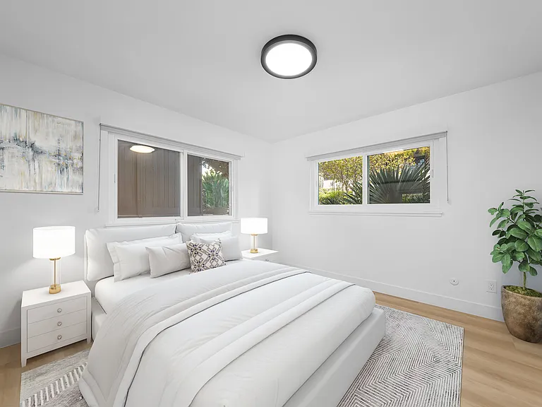 2256 Albatross St #4 — Photo 6