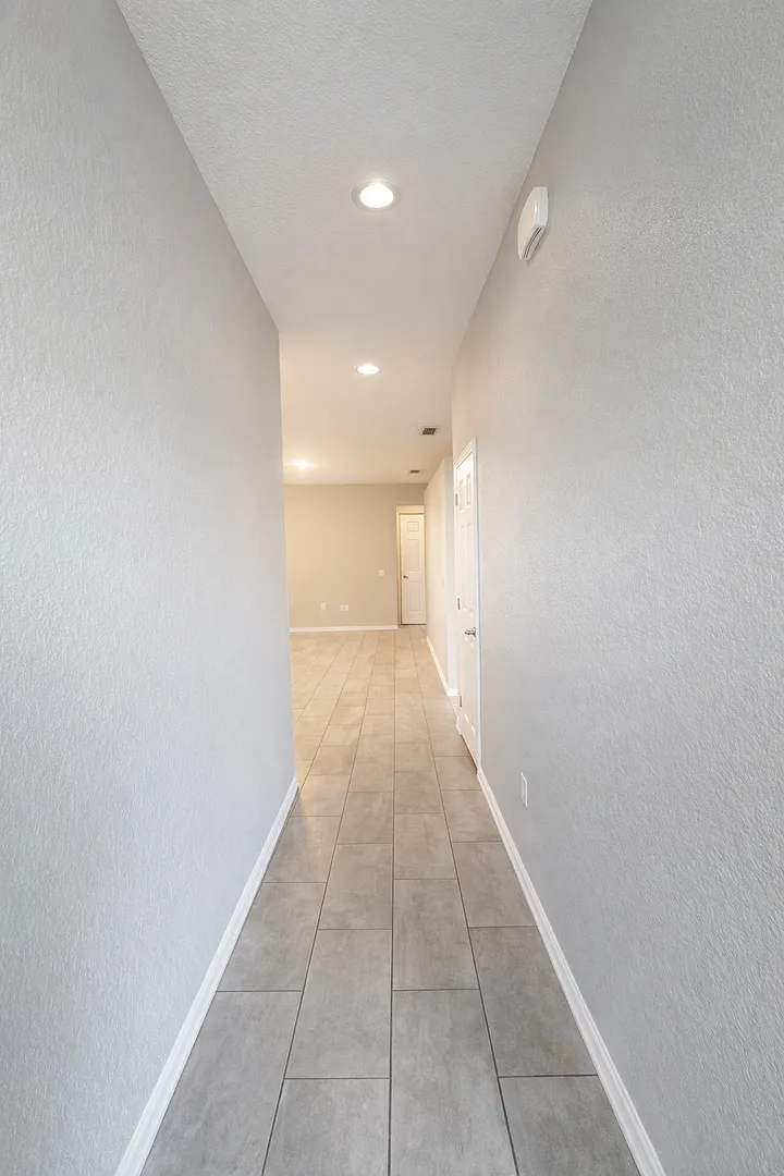 Newly Renovated 4-Bedroom Home Near Lake Shipp Winter Haven — Photo 4