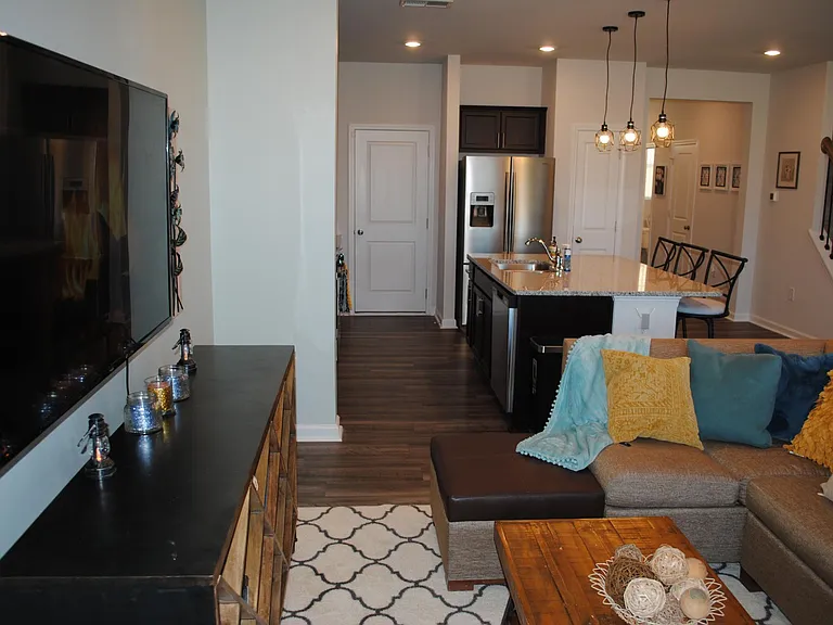 5045 Tura St — Photo 29