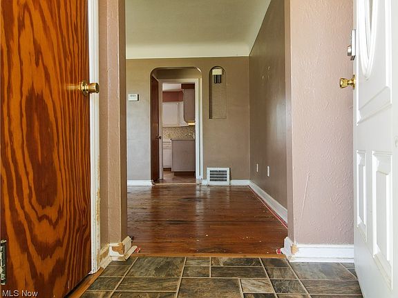 4th image of 4607 Grantwood Dr