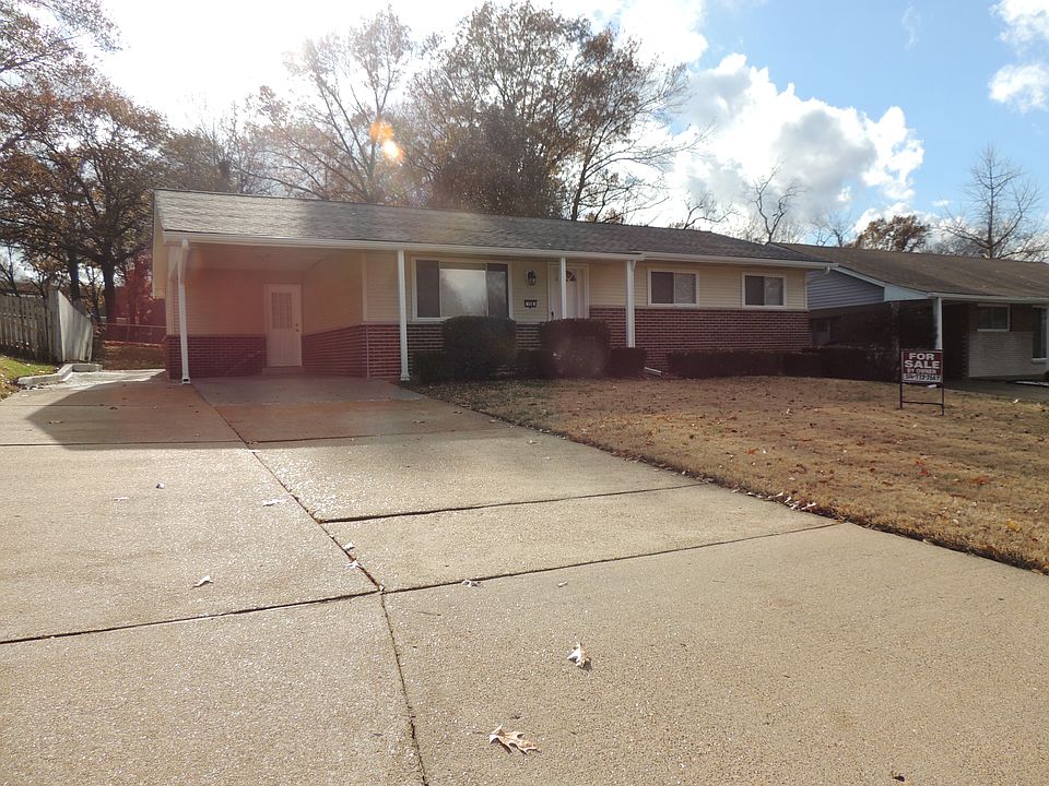 1st image of 758 Peal Dr