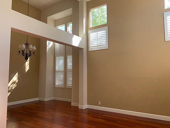 4th image of 9636 Velvetleaf Cir