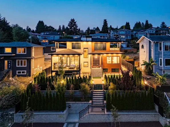4479 Carson St, Burnaby, BC V5J 2Y3