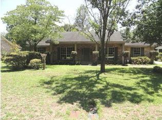 7325 Smithfield Rd, Mobile, AL 36695