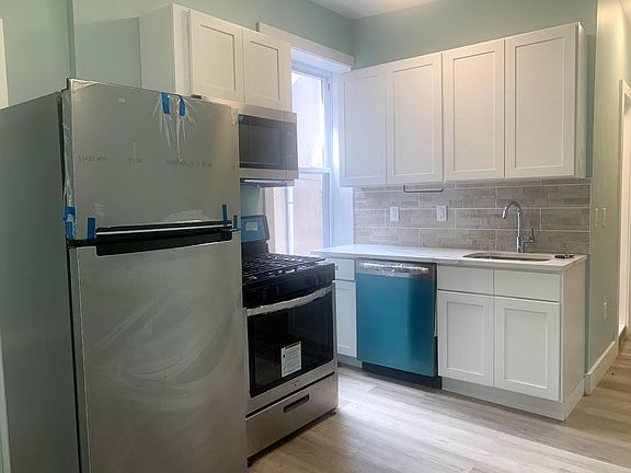 4th image of 235 58th St APT 11