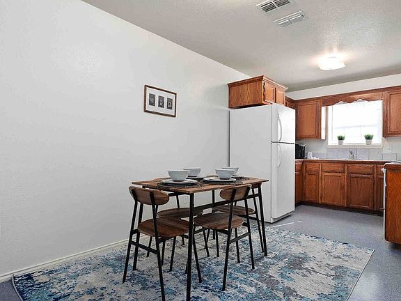 4th image of 315 Gastel Cir #1-12