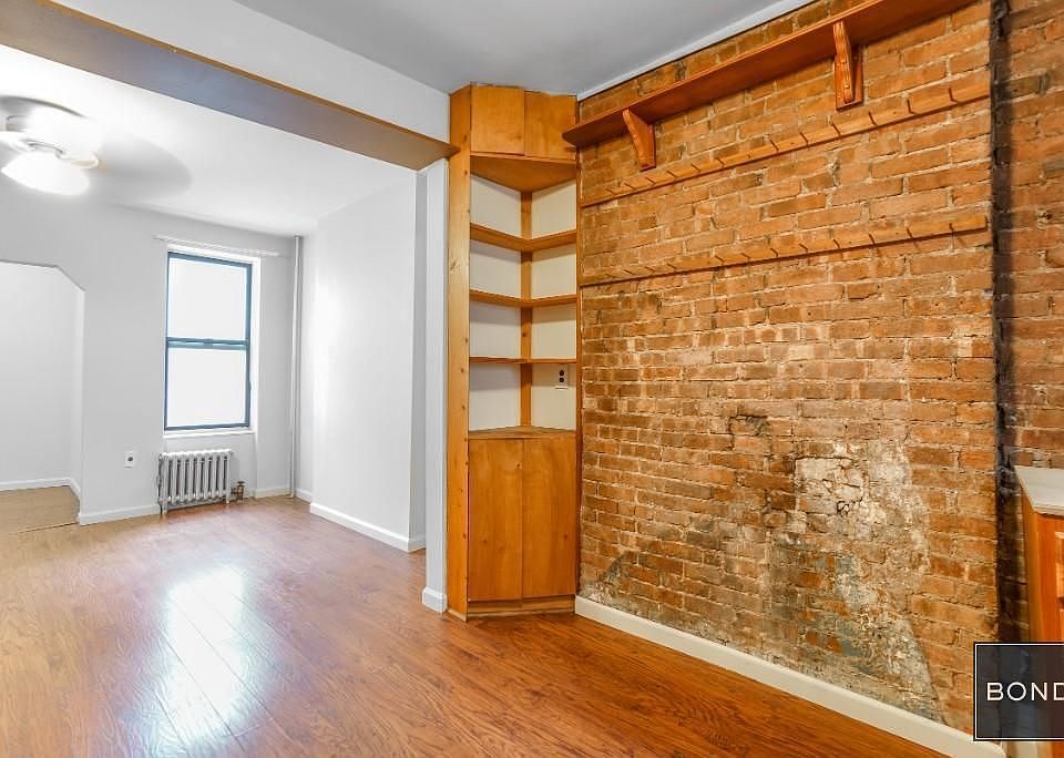 1st image of 44 Downing St APT 4D