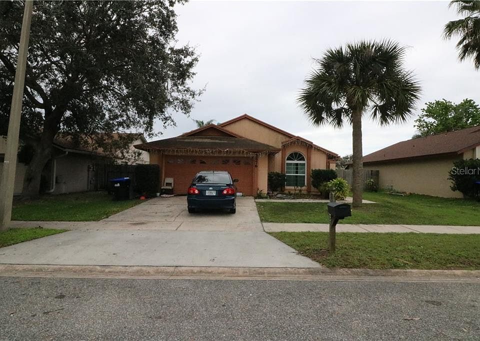 2nd image of 2476 Albaca Dr