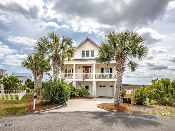 11 Windjammer Ln, Saint Helena Island, SC 29920