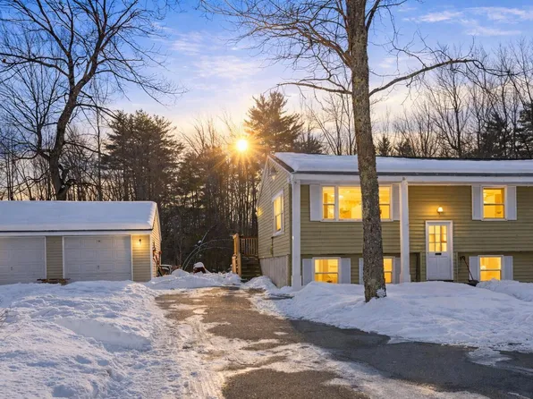 8 Whittens Lane, Hollis, ME 04042