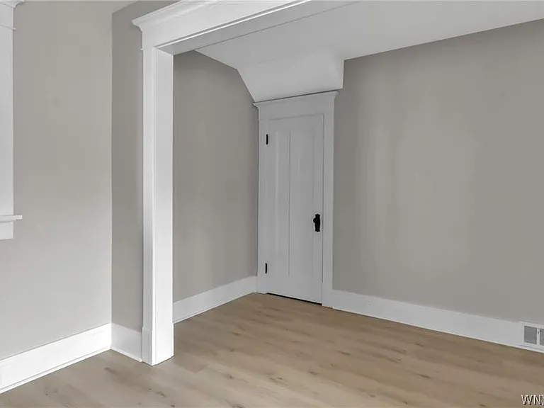2514 Delaware Ave #1 — Photo 15