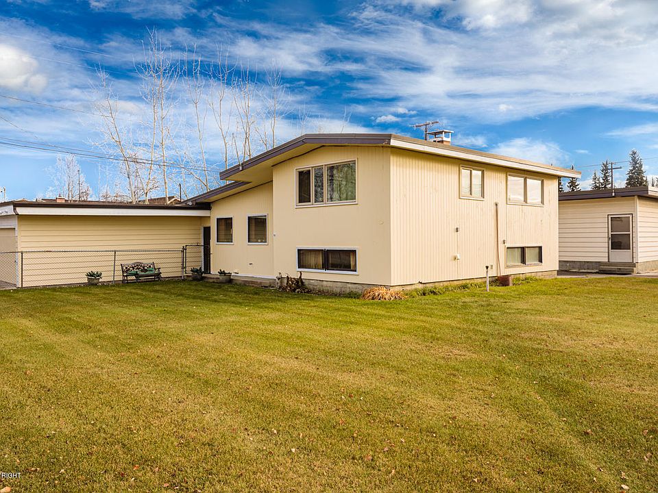 1st image of 2915 Westgate Pl