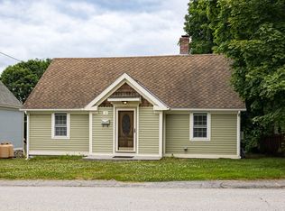 14 Village St, Dudley, MA 01571