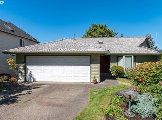 7475 SW Saint John Pl, Portland, OR 97223