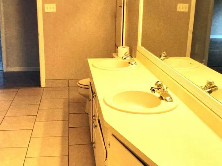 3355 Sunset Dr — Photo 14