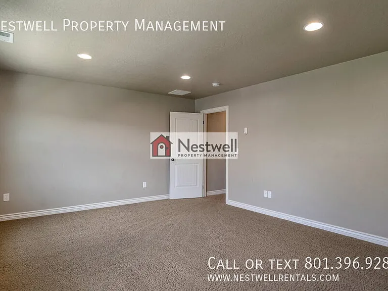 4631 W Vermillion Dr — Photo 27