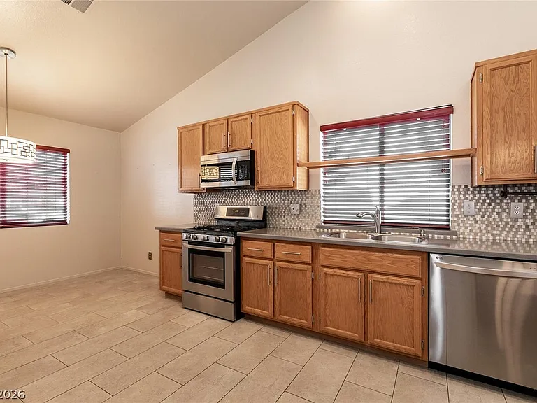5424 Red Sun Dr — Photo 10