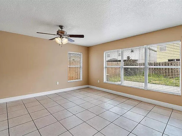 12136 Fern Haven Ave — Photo 20