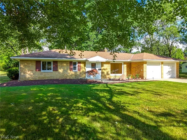 6290 Sharondale Dr, Solon, OH 44139