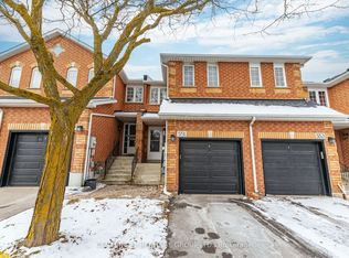 551 Tugwell Pl #24, Newmarket, ON L3Y8S5