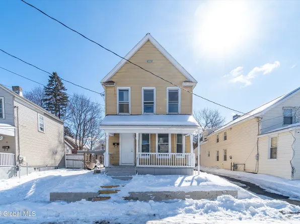 13 Yale Street, Schenectady, NY 12304