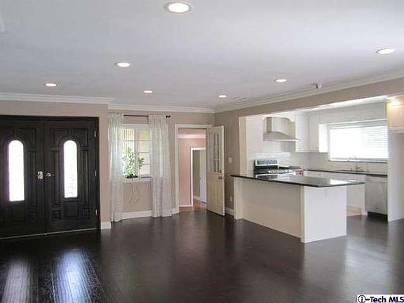 5th image of 1252 E Carroll Ave