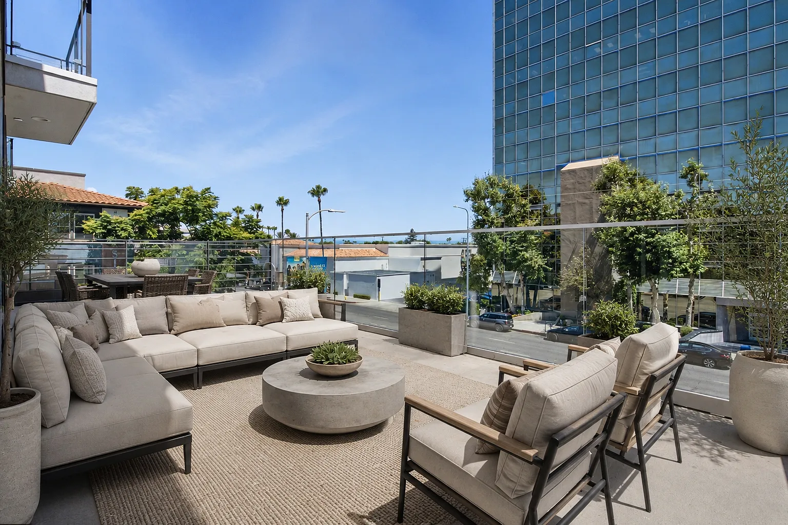 2 bed, 1086 sqft, $4,750 — Photo 3