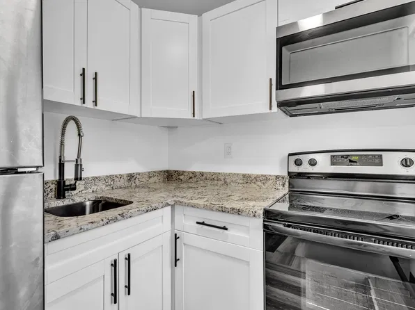 1000 NW 95th Ter, Miami, FL