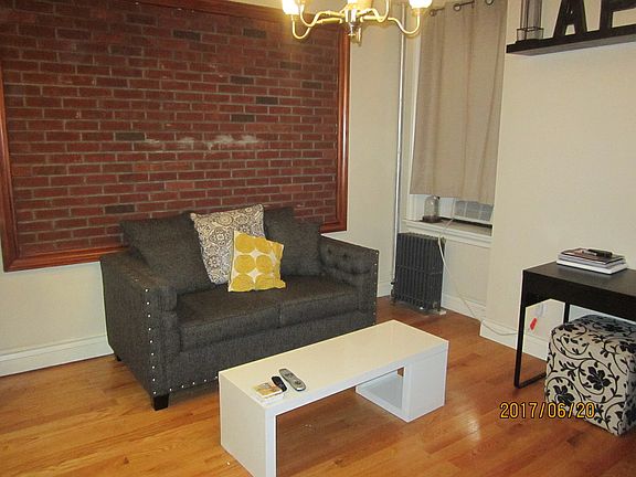5th image of 1035 Union St APT 3