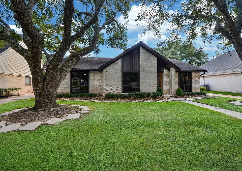 1st image of 2739 River Birch Dr
