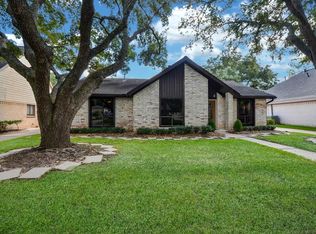 2739 River Birch Dr, Sugar Land, TX 77479