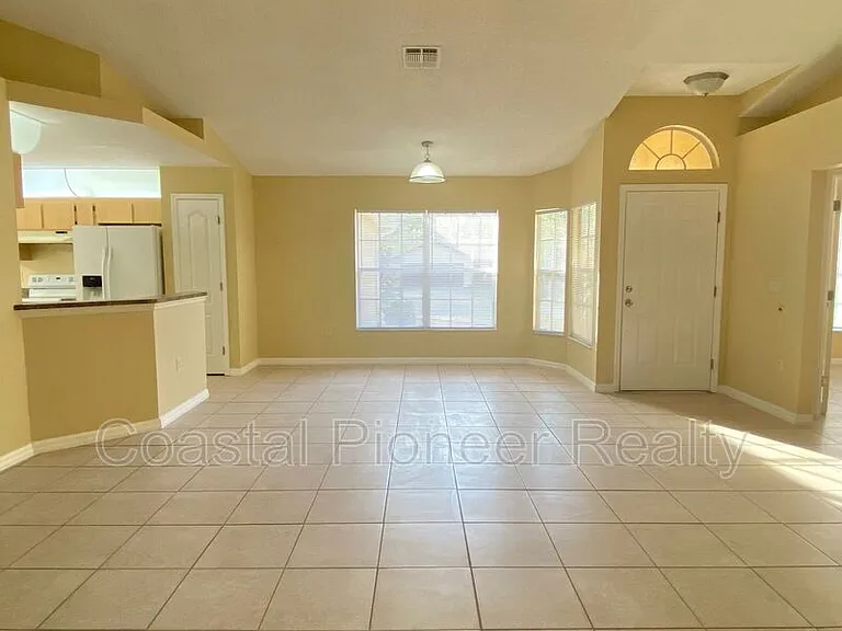 5156 Florentine Ct — Photo 3