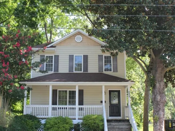 605 Avery St, Greenville, NC 27858