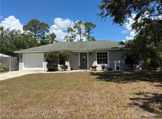 922 Breezy Rd, Lake Placid, FL 33852