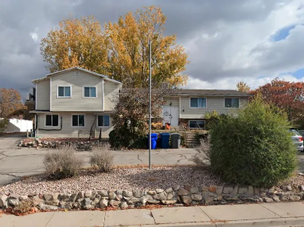 1 bed, 1.0 bath, 700 sqft, $1,200