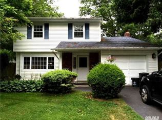 146 Risley Rd, Patchogue, NY 11772