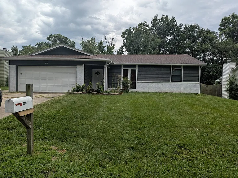 3316 Sherwood Dr — Photo 1