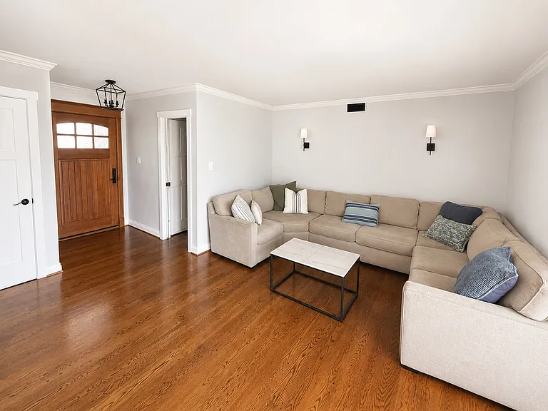 27636 Eldena Dr — Photo 9